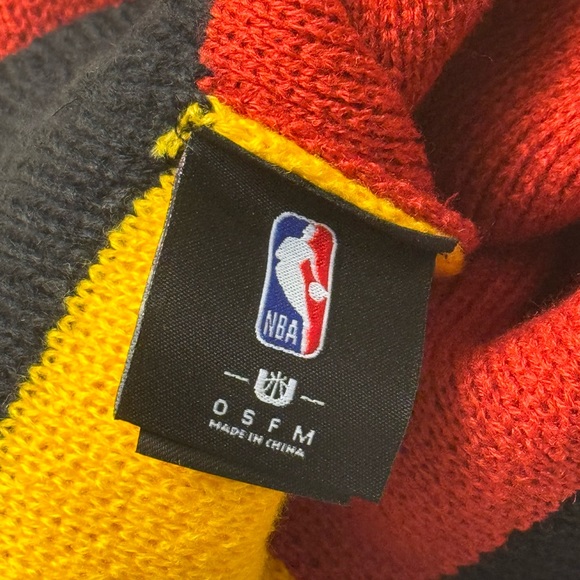 Miami Heat Pom Beanie - Picture 4 of 10